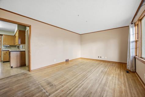 305 19th Avenue N Fargo ND 58102