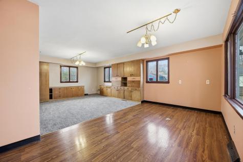 305 19th Avenue N Fargo ND 58102