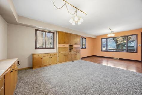 305 19th Avenue N Fargo ND 58102