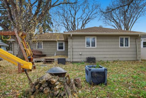 305 19th Avenue N Fargo ND 58102