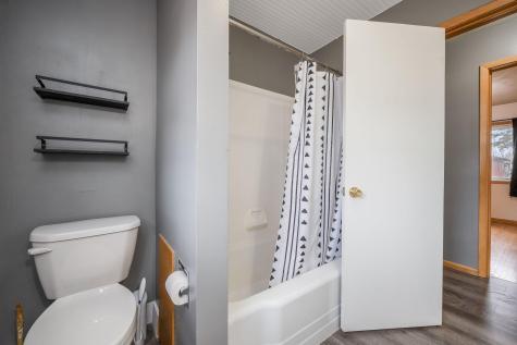 704 Washington Avenue Fairmont MN 56031