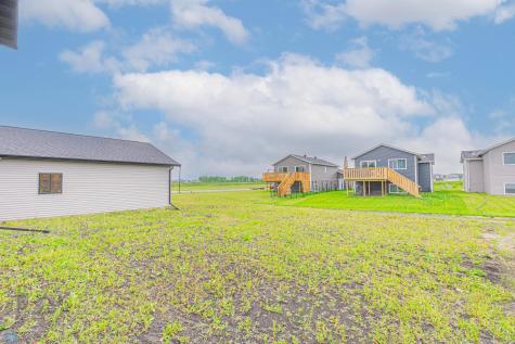 6582 68th Street S Horace ND 58047