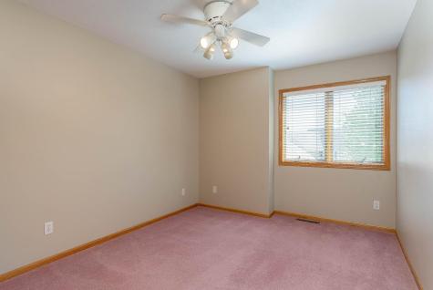 2153 Peregrine Lane North Mankato MN 56003