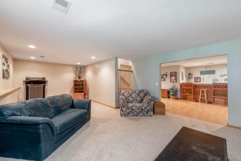 2153 Peregrine Lane North Mankato MN 56003