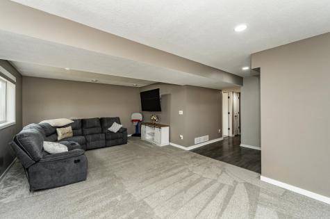 94 5th Avenue SE Kasson MN 55944