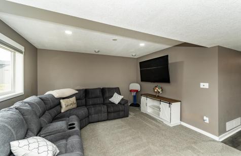 94 5th Avenue SE Kasson MN 55944