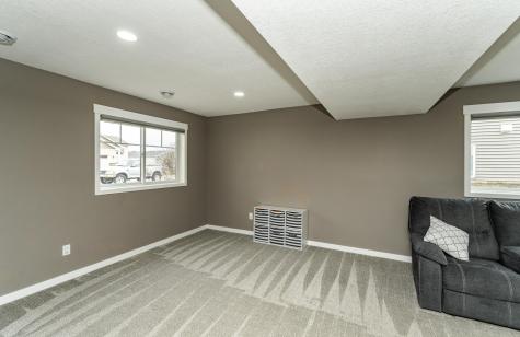 94 5th Avenue SE Kasson MN 55944