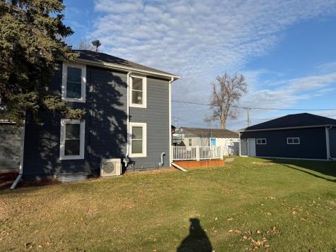 805 Oak Street Lisbon ND 58054
