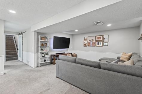 4608 Manchester Road Mound MN 55364