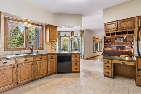 3915 Urbandale Lane N Plymouth MN 55446
