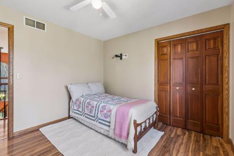 3915 Urbandale Lane N Plymouth MN 55446