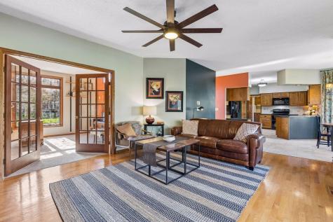 3915 Urbandale Lane N Plymouth MN 55446