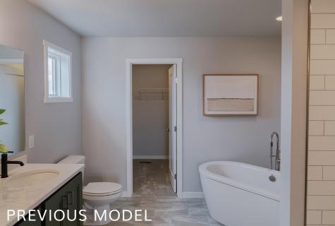 4809 Decorah Way S Fargo ND 58104