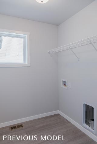 4809 Decorah Way S Fargo ND 58104