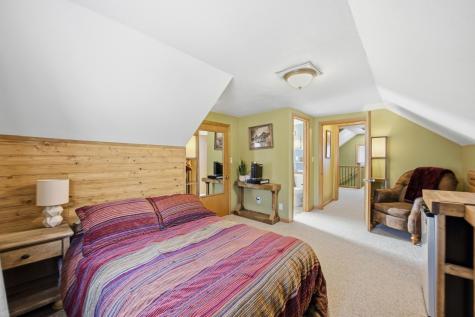 1718 6th Avenue S Fargo ND 58103
