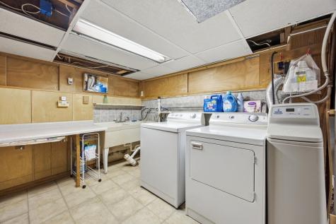 1718 6th Avenue S Fargo ND 58103