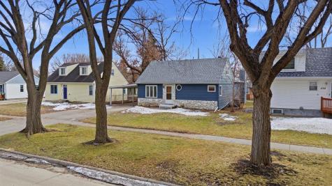 1718 6th Avenue S Fargo ND 58103