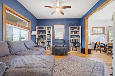 942 Central Avenue W Saint Paul MN 55104