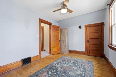 942 Central Avenue W Saint Paul MN 55104
