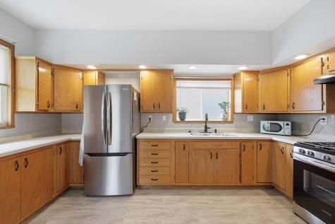942 Central Avenue W Saint Paul MN 55104