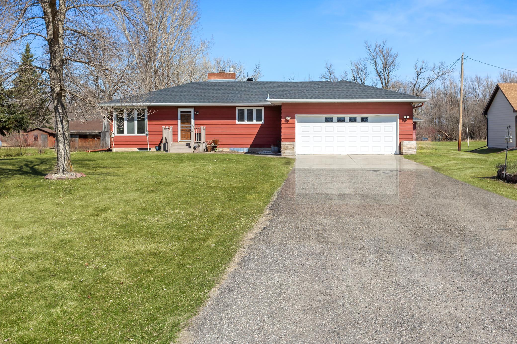 4122 40th Avenue S Moorhead MN 56560