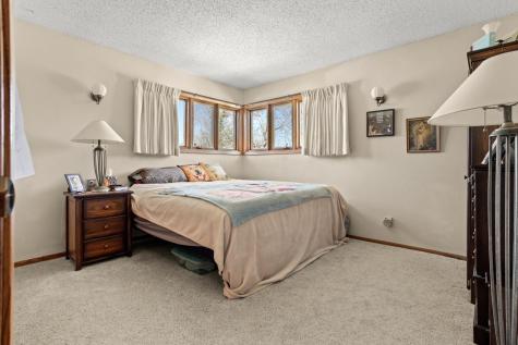4122 40th Avenue S Moorhead MN 56560