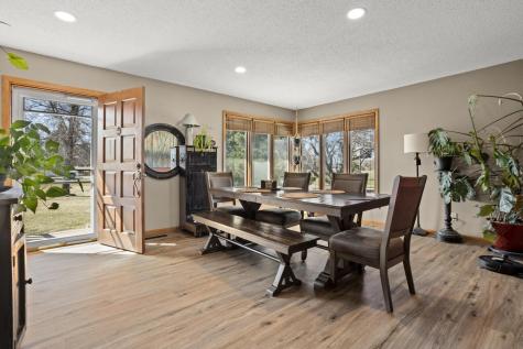 4122 40th Avenue S Moorhead MN 56560