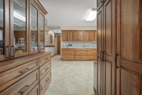 4122 40th Avenue S Moorhead MN 56560