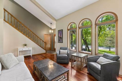 717 Marie Avenue W Mendota Heights MN 55118