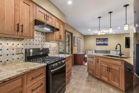 717 Marie Avenue W Mendota Heights MN 55118