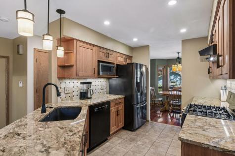 717 Marie Avenue W Mendota Heights MN 55118