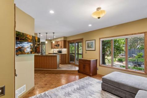 717 Marie Avenue W Mendota Heights MN 55118