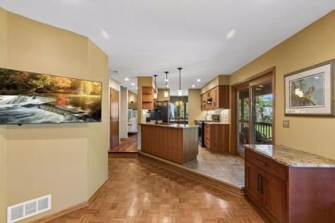 717 Marie Avenue W Mendota Heights MN 55118