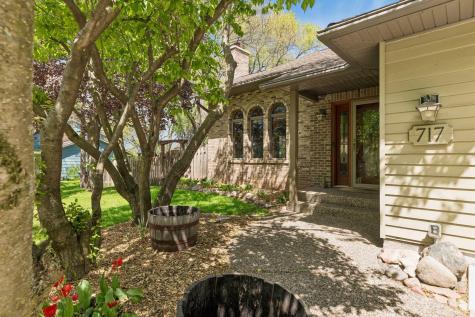 717 Marie Avenue W Mendota Heights MN 55118