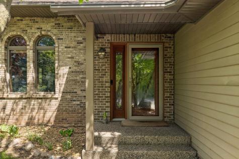 717 Marie Avenue W Mendota Heights MN 55118