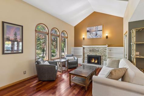 717 Marie Avenue W Mendota Heights MN 55118