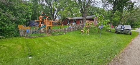 210 East Street S Underwood MN 56586