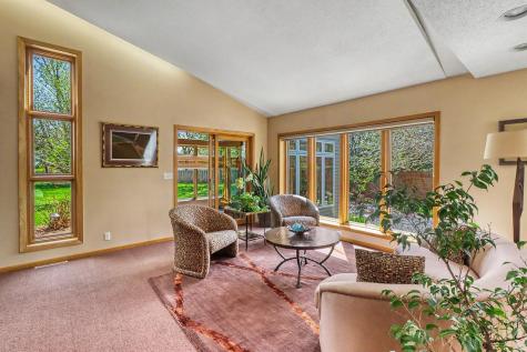 75 Prairiewood Drive S Fargo ND 58103