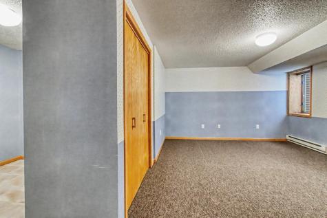 75 Prairiewood Drive S Fargo ND 58103
