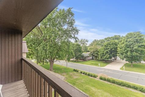 4207 Lakeside Avenue N Brooklyn Center MN 55429