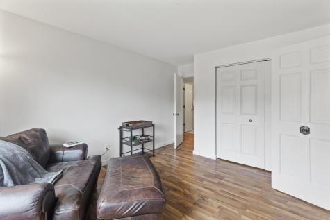 4207 Lakeside Avenue N Brooklyn Center MN 55429