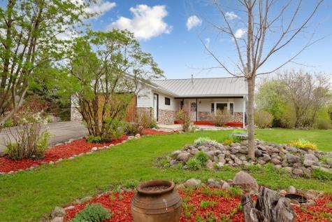 30 Winnebago Circle Saint Clair MN 56080