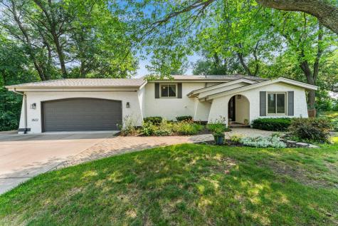 2622 159th Avenue NE Ham Lake MN 55304