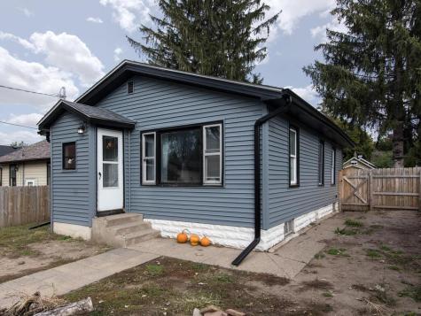 1698 Minnehaha Avenue E Saint Paul MN 55106