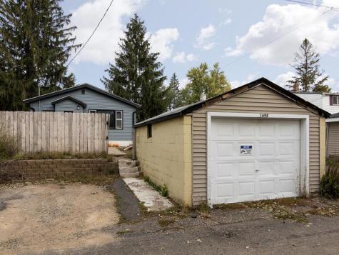 1698 Minnehaha Avenue E Saint Paul MN 55106