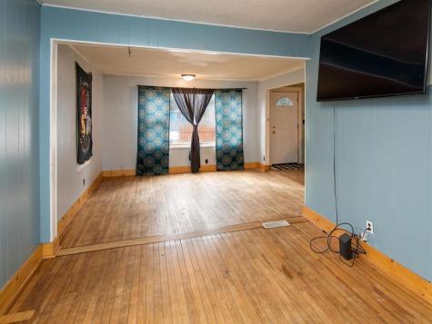 1698 Minnehaha Avenue E Saint Paul MN 55106