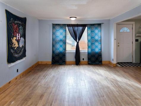 1698 Minnehaha Avenue E Saint Paul MN 55106