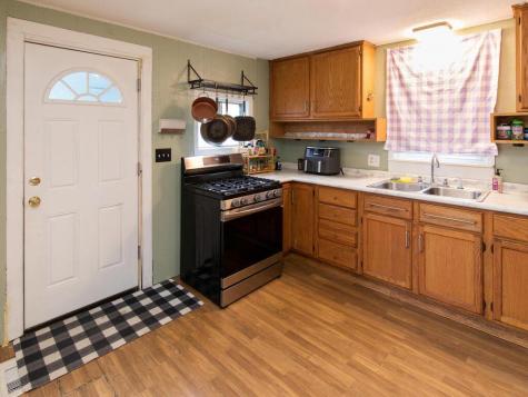 1698 Minnehaha Avenue E Saint Paul MN 55106