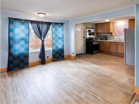 1698 Minnehaha Avenue E Saint Paul MN 55106