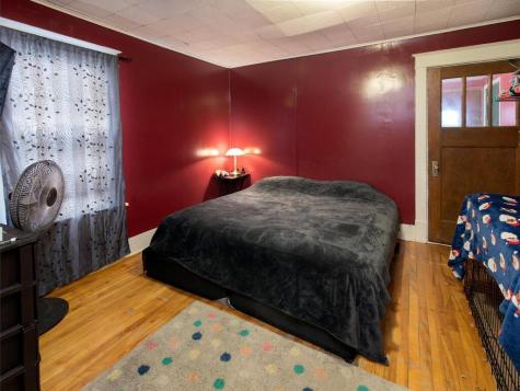1698 Minnehaha Avenue E Saint Paul MN 55106